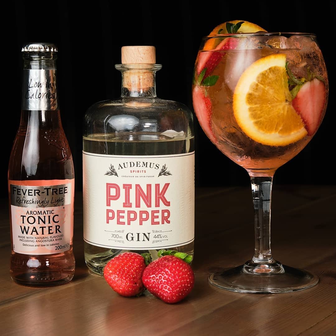 For those of you who have given up giving up, try Ginuary instead. Whether you fancy something classic or something quirky, our gin selection has something to please all palettes 🥂
📸 @ianbursill