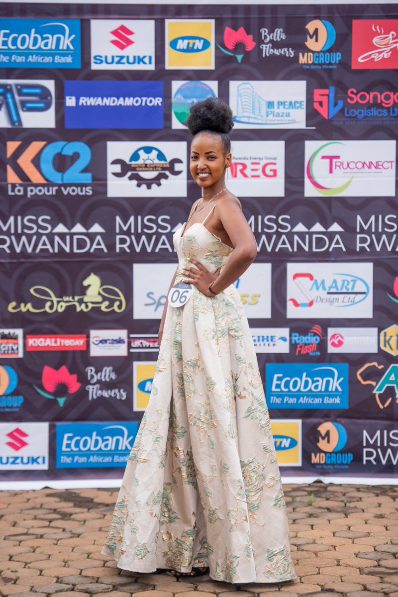 MissRwandaDotRW's tweet photo. Contestant Umwiza Phiona pursued Maths, Economics &amp; Geography in high school. If crowned #MissRwanda2020, Phiona will create clubs in schools that enable female adolescents to discuss matters of Sexual Reproductive Health. 

Photos: @afrifamepicture https://t.co/vzWwv4i4Hd