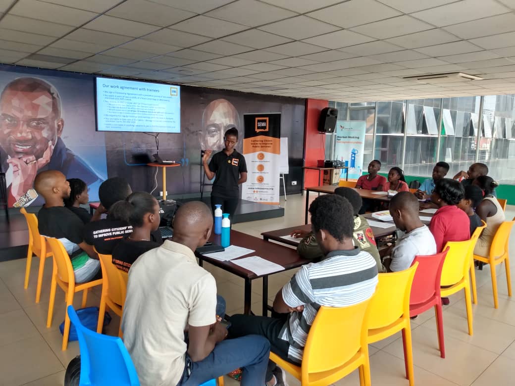 talktosema's tweet photo. We have New blood on the #SEMA team🥳🥳. Today we had a training session for our 3rd generation of trainees 🤗.They are ready to go out in the field and contribute to #ImprovedServiceDelivery by collecting citizens #Feedback #Growth💃💃 https://t.co/H2H0s3vyvJ