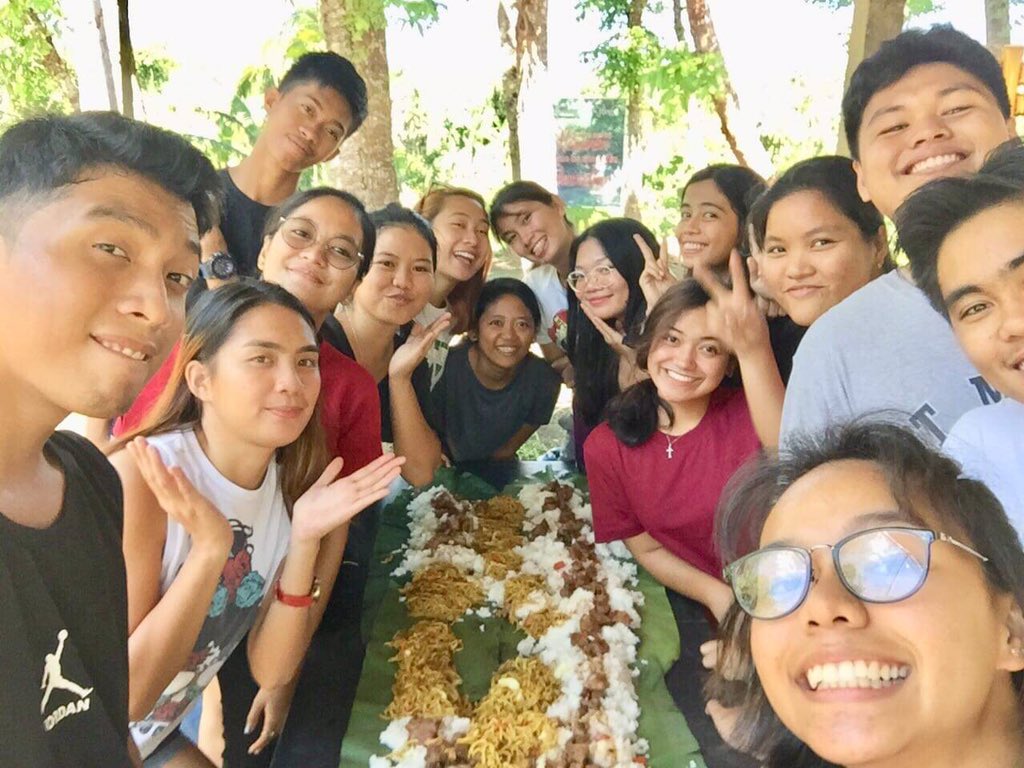 IVSA_Bicol's tweet photo. Team Building of the IVSA Bicol Chapter held at Inarihan Farm and Resort 

Big thanks to our IVSA President Mr. Joshua Badong for the wonderful place and to the IVSA officers, members for extending their time and effort for the event.

#IVSAFamily💙 https://t.co/dtWEPljiLQ