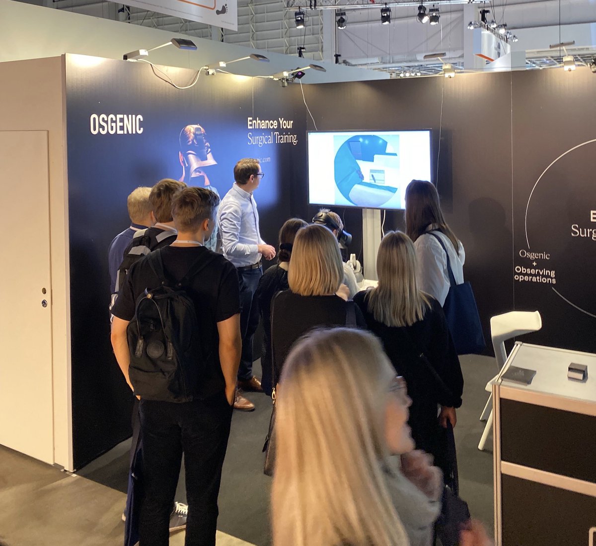 osgenic's tweet photo. The last three days were quite hectic as we were demoing our solution at #Lääkäri2020. We thank you all who visited us for the good discussions and feedback. We also thank our partner @varjodotcom for delivering the experience in human eye resolution! #ForSaferSurgery https://t.co/BbNZQCRedO