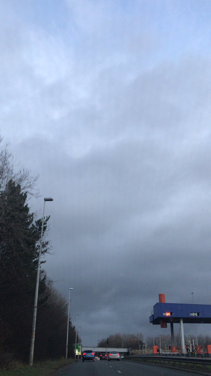 jennywalkabout's tweet photo. @sarasiobhan @grannie_wise @GeorgeJulian @AlexaDWilson @SusiPetherick @CallMeMoNow   A #WalkaboutWeather welcome for me ! https://t.co/ce03j8sXFL