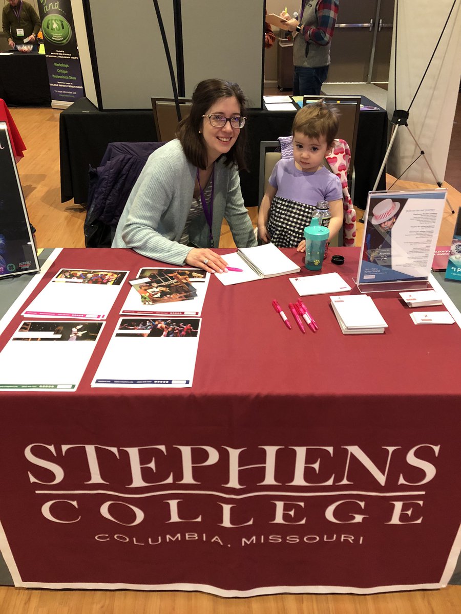 timuchinaker's tweet photo. Getting those students EARLY.
#ihstf2020 #stephenscollege https://t.co/4SJaUlPVca