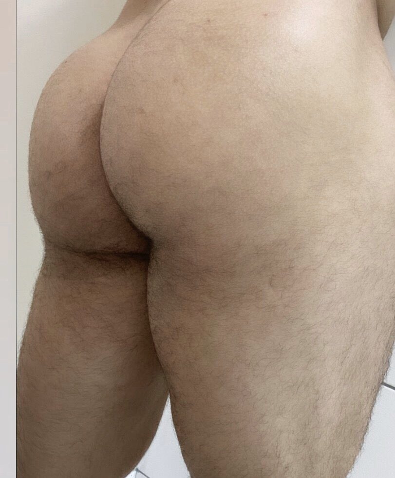 HotOnlyfans's tweet photo. That tasty that all bastards want in bed @rafaenrique4 💯❌🔥🤤🍑 https://t.co/6vsKPfcpV4