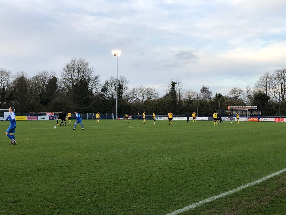 A_Raz9's tweet photo. Ground #249. Leiston FC. #groundhopping. Nice set up here. Would be great on a summerβs day. Sadly today is anything but that. π₯Ά. Pitch is great for the time of year. An undeserved 2-1 lead for Leiston at HT. #cheersref https://t.co/Awl00F7HdQ