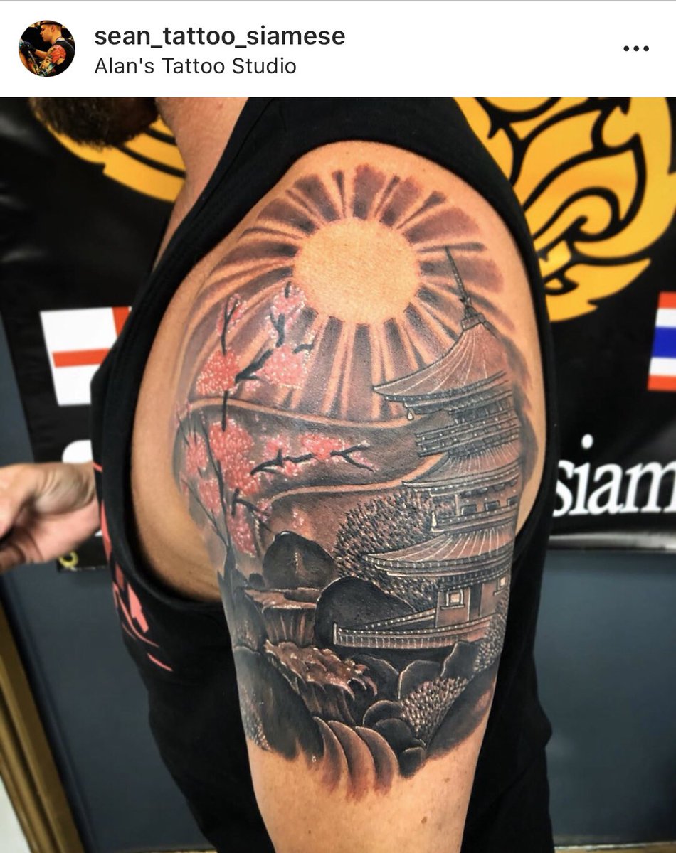 DeanAllmark's tweet photo. Absolutely made up with my new tattoo. This ones for you Japan, the most beautiful place I’ve ever been to. I miss you but now I’ll definitely never forget you ❤️
#siamesetattoofamily #siamese13 https://t.co/nDkh2k25C9