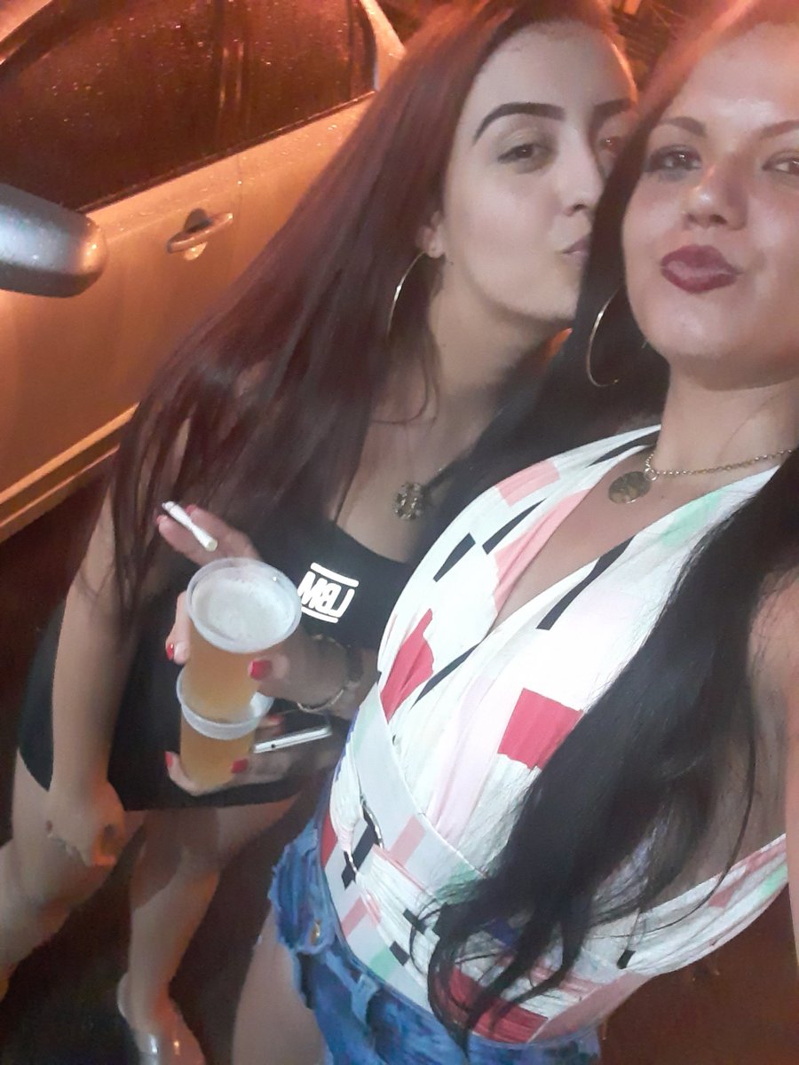 Thaissdojoga's tweet photo. Vestígios de ontem ❤ migis https://t.co/k99HHihrvb