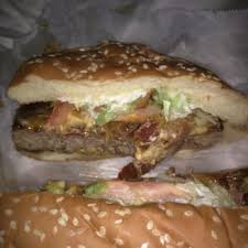 GeorgesPerkins's tweet photo. It is a bite-into-a-burger type of afternoon. https://t.co/woOQ28KXbP