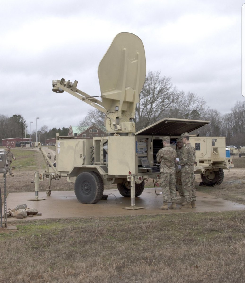 SCNationalGuard's tweet photo. Soldiers w/the 151st Expeditionary Signal Battalion, #SCGuard, prepare communication equipment during a field training exercise in Hodges, SC, Jan. 11 to enhance &amp; validate Soldiers' skills utilizing a variety of signal equipment (📸: SSG Brad Mincey) #NationalGuard #signalready https://t.co/pbyA8NB5L3
