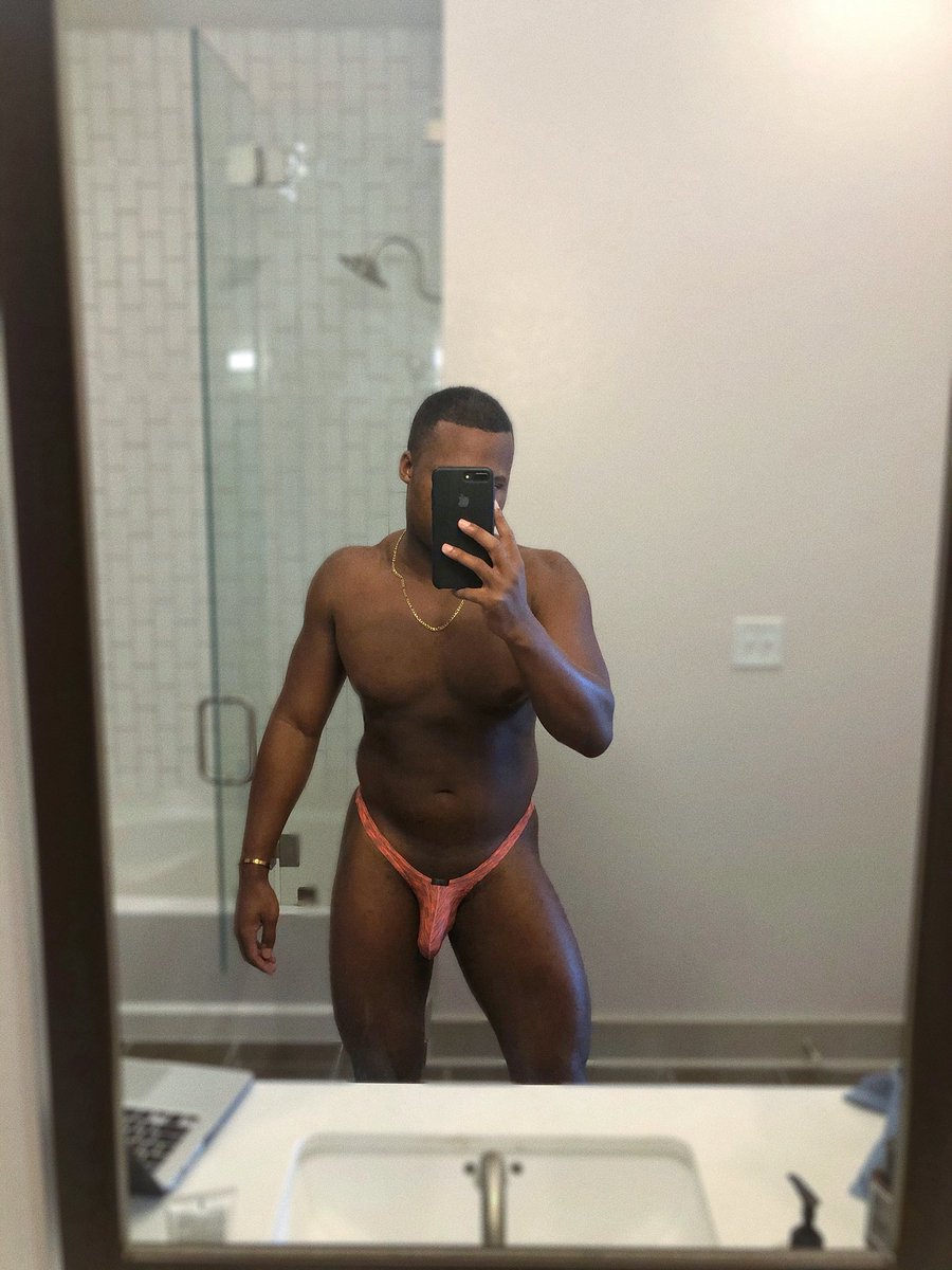 cyph89's tweet photo. My body is coming together #goals #body2020 #workout #workoutmotivation #FitnessMotivation #fitness https://t.co/wy4RMcLQWQ