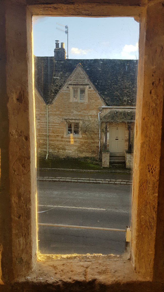CalNewton99's tweet photo. Working with my Sister on exciting projects in the beautiful Cotswolds, we have discovered witches marks inside the 600 year old property! Wonder how much sleep we will be getting! 🧙‍♀️
#Cotswolds #witchesmarks #apieceofhistory https://t.co/X2NwBUYLFM