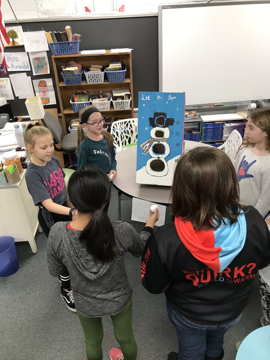 LaurieLarnold's tweet photo. All the hard work paid off.  Cardboard Box challenges were revealed and played with.  @NorthElem1  @WashCommSchools  #IAMWashington https://t.co/8xtfG1mZuo