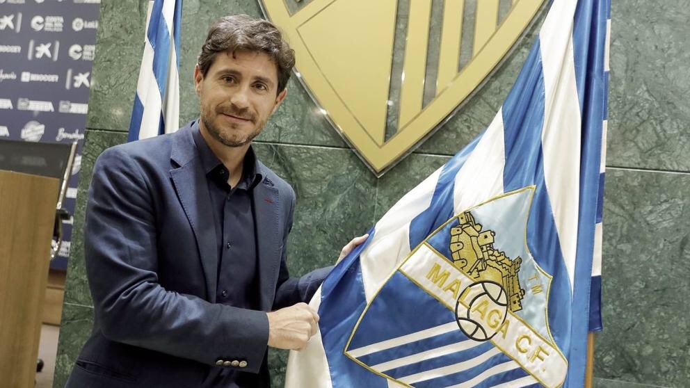 MattBerrnett's tweet photo. Suerte mister, vayas donde vayas seguiremos deseándote todos los éxitos del mundo. Vivimos en una sociedad donde los valientes no son queridos y los cobardes son bien vistos. ¡Gracias! @Victor_SDA https://t.co/H0ORGfJxuH