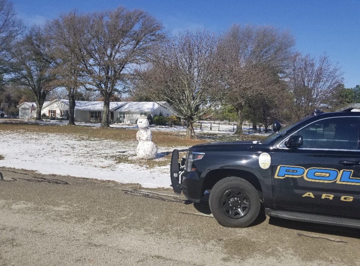 ArgylePD's tweet photo. We received several reports of “suspicious” figures around town today.  Turns out we’re not used to this snow stuff around here. ❄️ https://t.co/6ngMHWyO9t