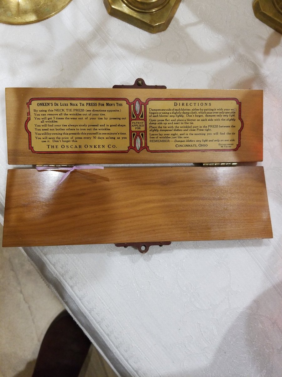 FiengoJane's tweet photo. Onkens Necktie Press, Neat!!! #itsallgoodep #rarefind #hardtofind #whatafind #bethsbooth #theantiquemallelpaso #helenshiddentreasures #helenschoice #Janeswall #circa #shoplocalep #thisplace #howboutit #inittowinit #antiquemalleptx #fashoo #fashion #ftbliss #horizoncitytx https://t.co/wTm3giUyDr