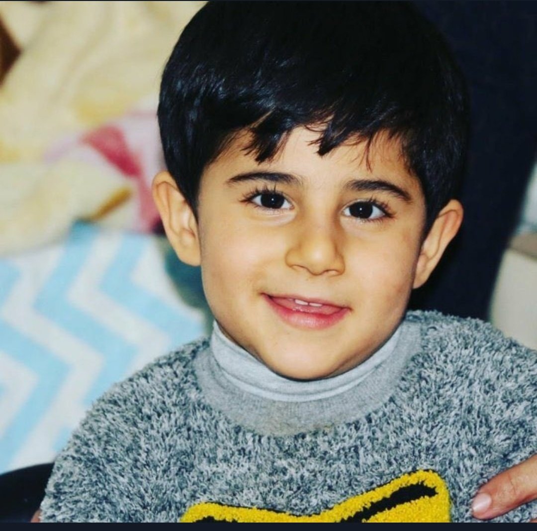 zilanmeryem21's tweet photo. Beyin erimesi hastalığıyla boğuşan Ahmet için ses olun. Dilerim sesimiz umut olur.
 #ahmeteumutolalım https://t.co/pySWi1yYf1