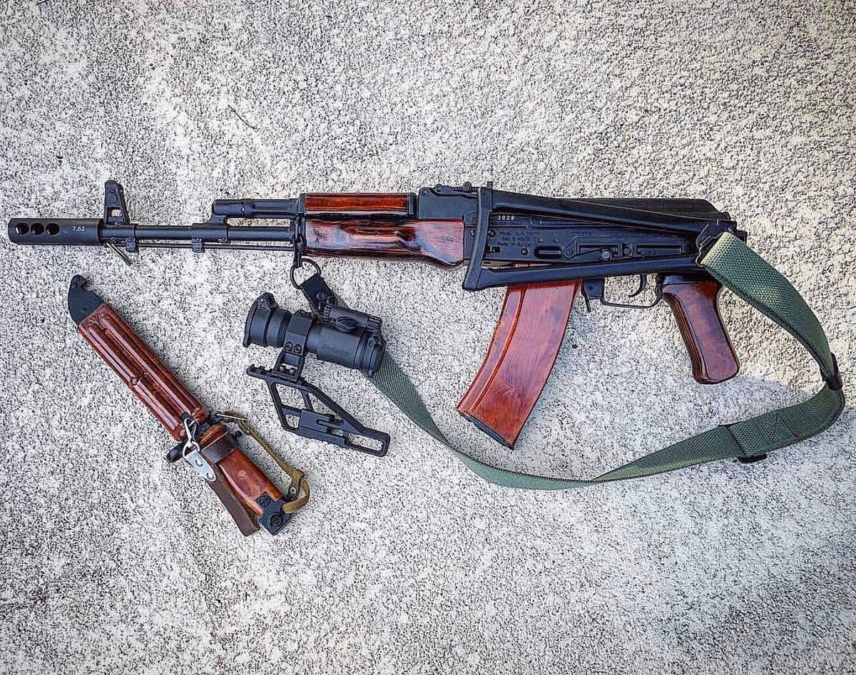 ARSENALinc's tweet photo. Do you prefer iron sights or optics? What mount do you run on your rifle?
-
📷 @kalash304
Arsenal SLR104FR AK74 5.45x39.
.
.
#ak74 #bulgaria #circle10 #slr104fr #545x39 #guns #gunsofinstagram #gunsdaily #bayonet #izzy #military #srvv #photography #outdoors #kalashnikov #ak47 https://t.co/dxjVE62IOP