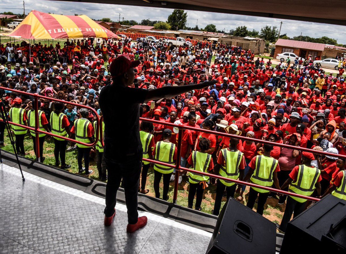FloydShivambu's tweet photo. These are very decisive community meetings in Mamusa Municipality, North West Province addressed by the Commander in Chief today in preparation of the Elections on the 15th of January 2020. It’s #OurLandAndJobsNow! #OurLastHopeForJobsAndServiceDelivery! #VoteEFF! https://t.co/85WsyDgSm1