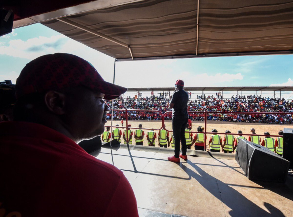 FloydShivambu's tweet photo. These are very decisive community meetings in Mamusa Municipality, North West Province addressed by the Commander in Chief today in preparation of the Elections on the 15th of January 2020. It’s #OurLandAndJobsNow! #OurLastHopeForJobsAndServiceDelivery! #VoteEFF! https://t.co/85WsyDgSm1