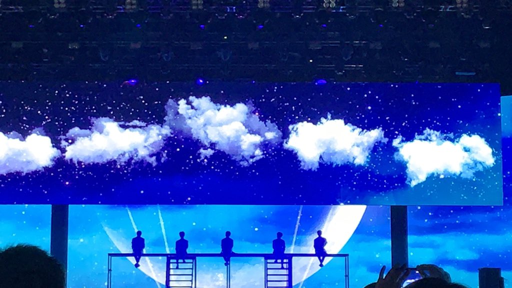 _graceni_'s tweet photo. Hands down the best night of my life @pledis_17 thank you 🥺 https://t.co/tF0Dfux4c4
