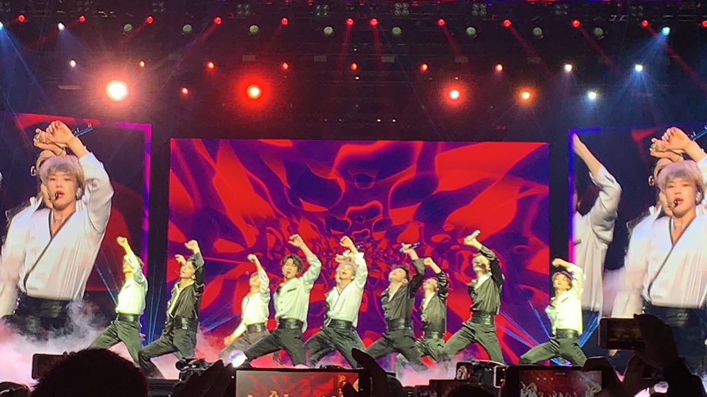 _graceni_'s tweet photo. Hands down the best night of my life @pledis_17 thank you 🥺 https://t.co/tF0Dfux4c4