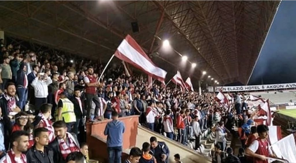 demirbag_burak's tweet photo. Koca şehrin mutluluğudur Elazığspor.
#BaskaElazığsporYok https://t.co/1I3fq0G4MH
