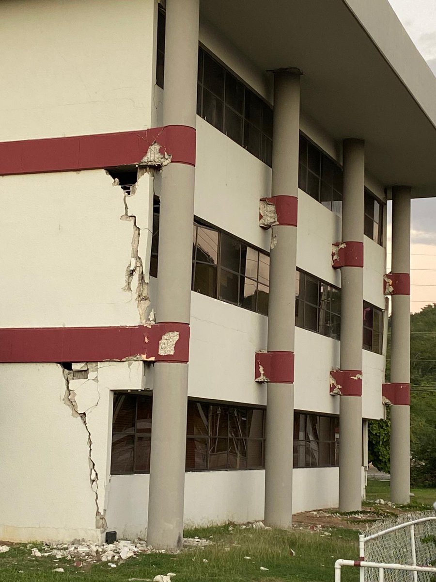 CityofMiamiFire's tweet photo. Florida Task Force 2 met with Emergency Management officials from Puerto Rico to assess the worst areas affected by the original 6.4 earthquake. FLTF-2 has been performing reconnaissance and documenting findings using the latest technology in geographical informational systems. https://t.co/W4H1Eik2ie