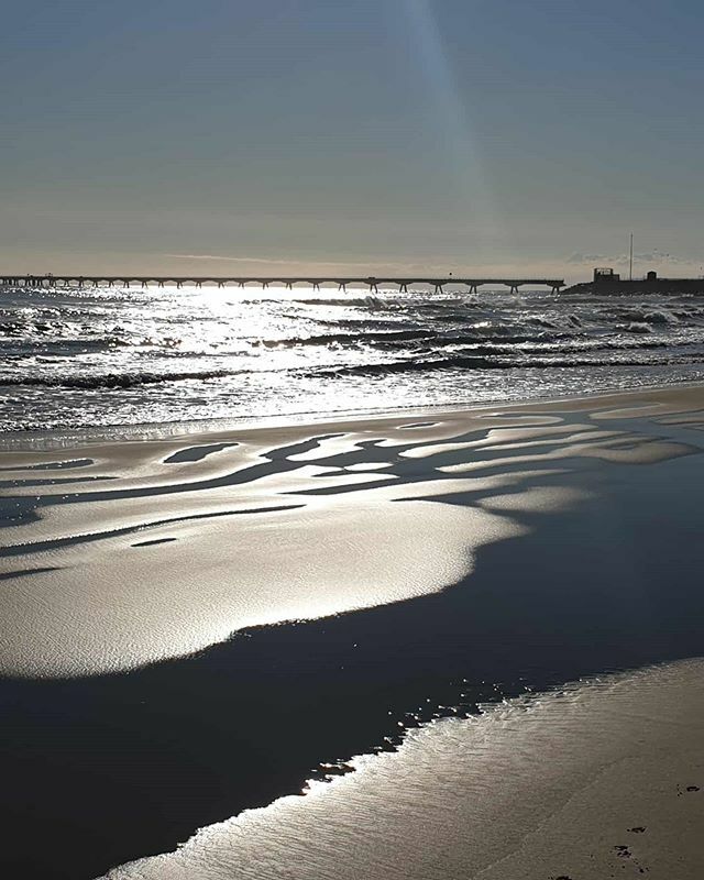 Fontestad_C's tweet photo. #contrallum #beach #lovewins❤ #loveislove🌈 #lostinparadise #valencia #portdesagunt #sagunt #beachlife #lovememories #lgtb #lesbian #lesbianmood #backlight #contraluz https://t.co/lj620rc9GL https://t.co/2SvFpJftrY