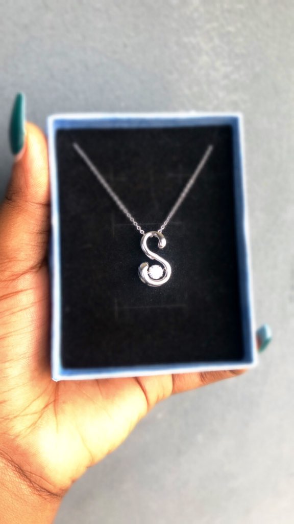 Necklaces have started going outIt's almost Valentine's get this beautiful initial necklace for yourself or a loved one.Sterling Silver Necklace Price: 3500We deliver to your doorstep Pls send a Dm to order and help Rt I need my customers to see this