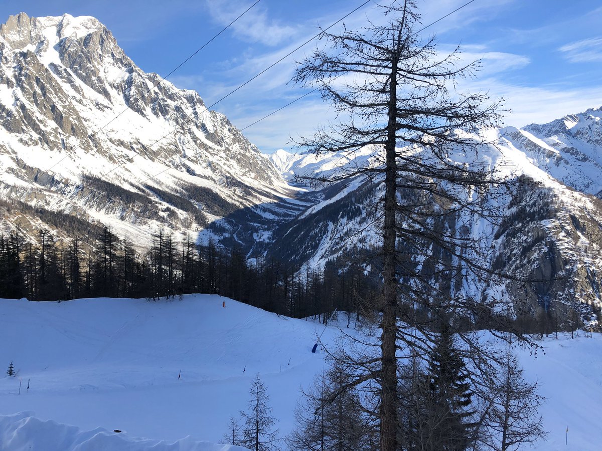 KpssSnow's tweet photo. Leaving the hotel now although Mr Jack has misplaced the DVDs 😡 Thankfully Ms Shearer has some on hand. I’ll keep everyone up to date on our travel progress. Approx Sunday evening 5-9pm. Courmayeur, We miss you already. @Interski https://t.co/qLAZzaK50n
