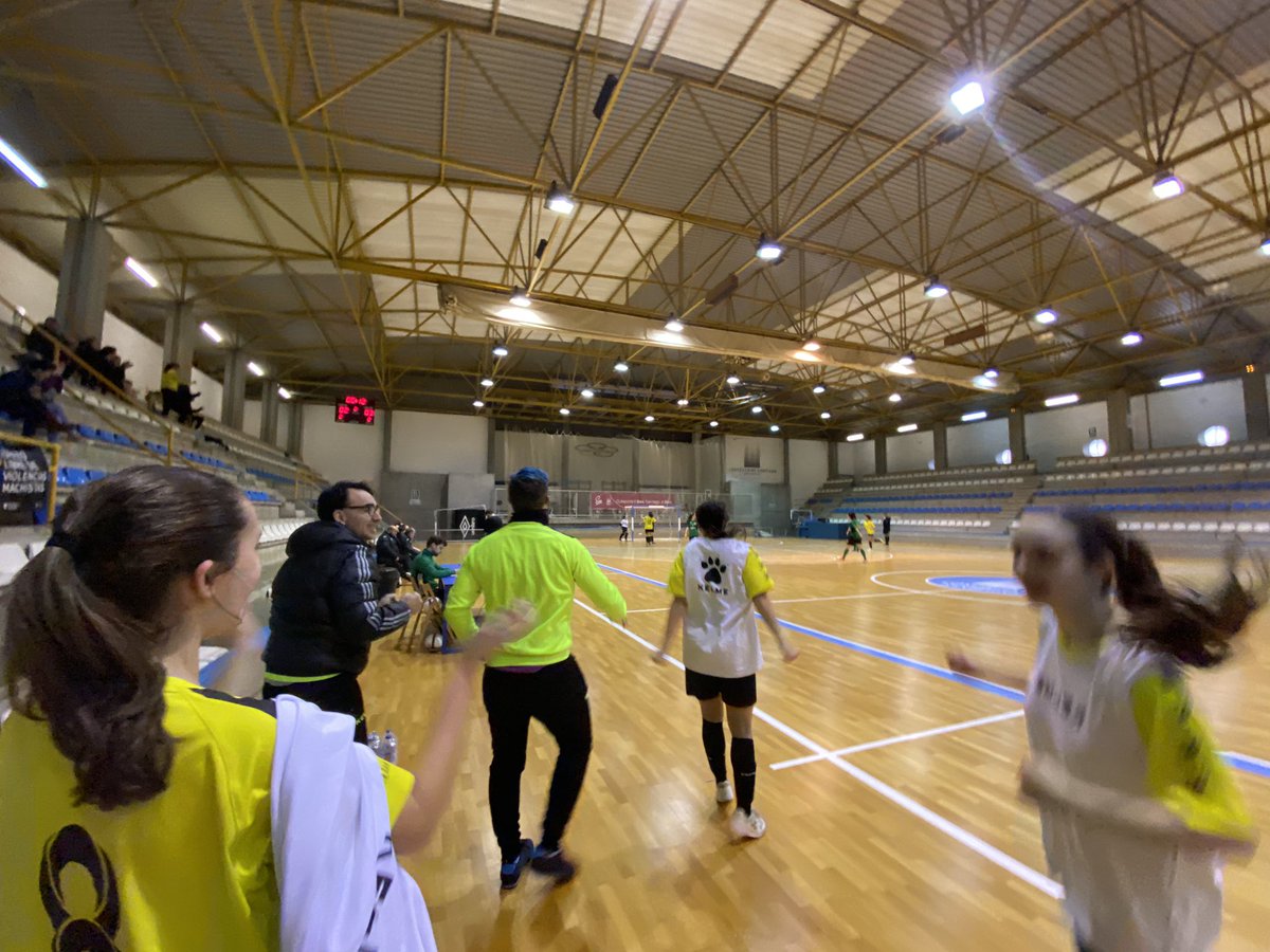 sdAGaiola's tweet photo. 06:12 2ªparte |3-3| Gooooooolazo!!! @MiriamSalmonte #SDAGaiola #BembriveFS https://t.co/MSrsOUwoai
