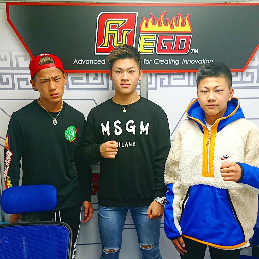 wizard0420kazu's tweet image. 昨日は、FEGOさんにて、コスチュームの打ち合わせ✨

いつも想像以上の物を作って下さりありがとうございます🙇✨

#FEGO
#fego
#コスチューム
#狂拳迅
#斗麗
#大夢