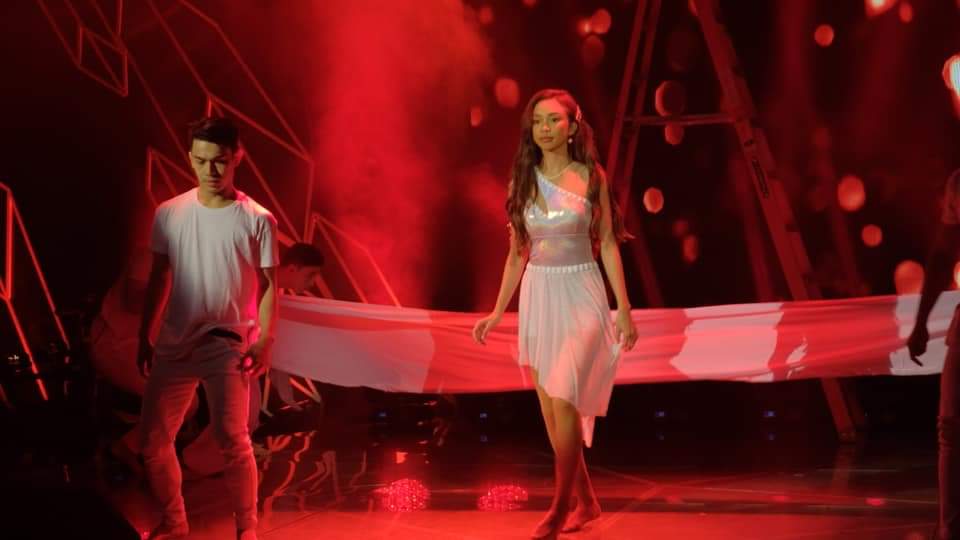 mwtrendsetter's tweet photo. GUESS THE PROD:

Name the challenge that Maymay did on this prod. Who was the veteran singer (who sang the song) present in the iWant ASAP studio during that time?

#iWantMayWardOnASAParty 
#PUSHAwardsMayWards 

@maymayentrata07 @Barber_Edward_ https://t.co/F8gZvwjE0q