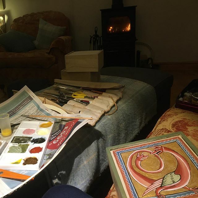 SuePrinceArtist's tweet photo. Turns out I can paint on the sofa! #recuperation #medieval #bestiary boxes ...#wip #ideas .
.
.
#eggtempera #folkart #folkartpainting #decorativeboxes #peakdistrictnationalpark #pneumonia #recovery #pdartisans https://t.co/8KqhBnR8ef https://t.co/xIcGmhoXbJ