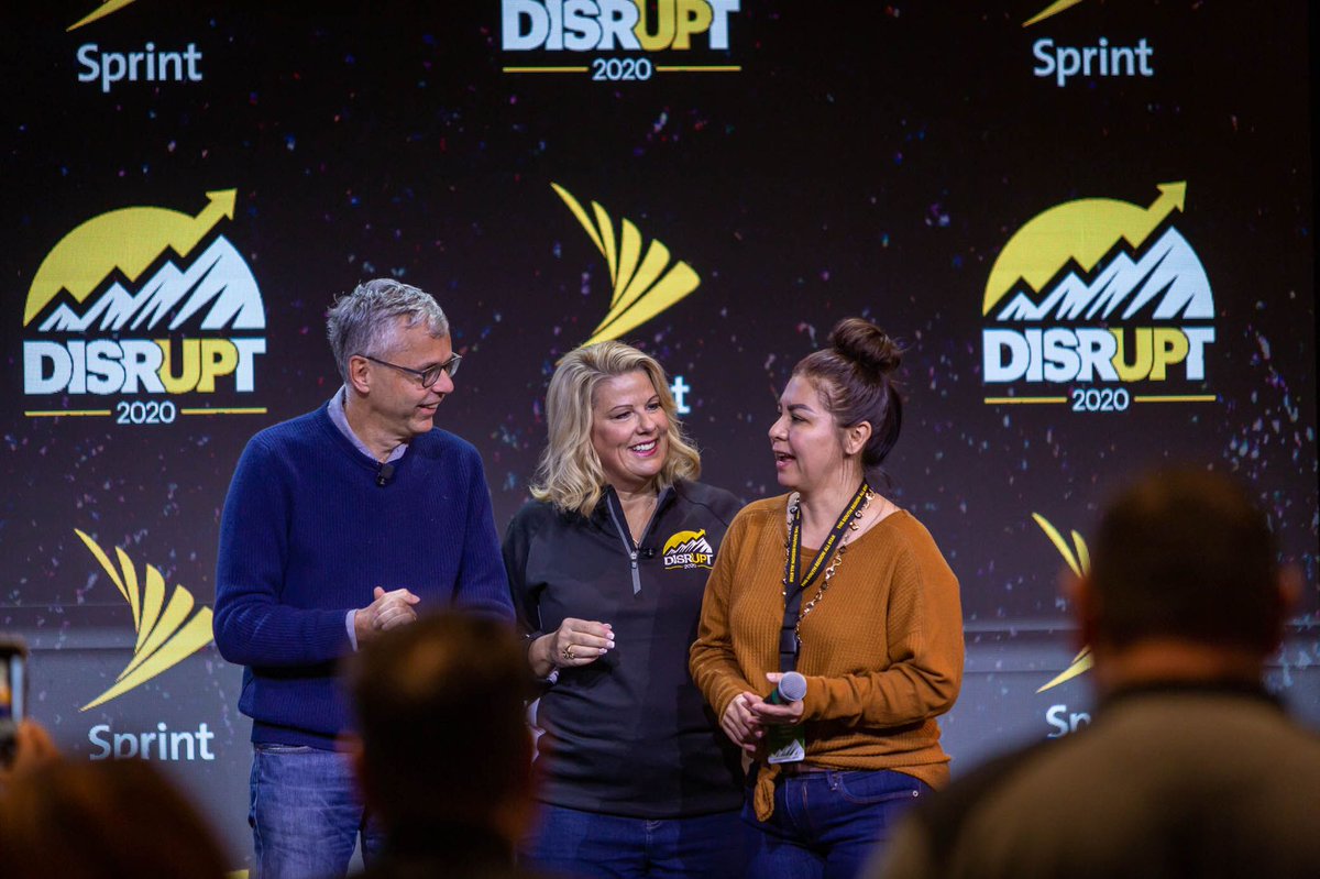 Congrats, Claudia! 🎉

So cool to recognize and reward Claudia with a well-deserved promotion in front of thousands at #SprintDISRUPT2020 with <a href="/MichelCombes/">Michel Combes</a>! #SprintFam #PartnerUp