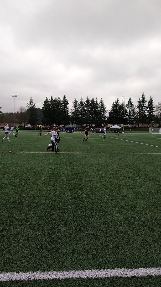 SoundFC_G07A's tweet photo. PacNWWinter Classic game#2 underway vs Valor. #WeAreSound https://t.co/ZJ93woy5UI