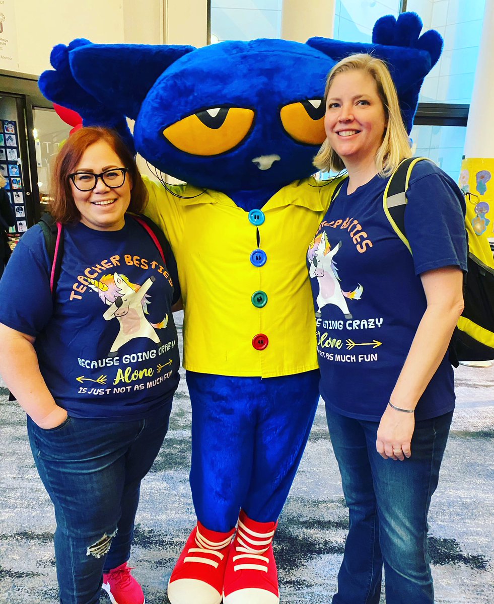 LawsonsKiddos's tweet photo. Yasss! Kicking off the conference in a groovy way! #ckc2020 #iteachk #iteachtoo #iteachkinder #iteachkindergarten #kindergarten #kindergartenteacher #kindergartenclassroom #teachersofinstagram #teachersfollowteachers #cobblestonecrocs #magnusplessen https://t.co/wfO7Riclnu