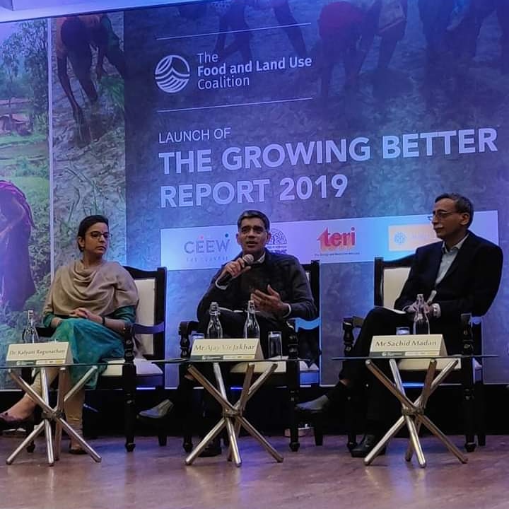 Palwinderjwalia's tweet photo. #BehaviorChangeCommunication & raising awareness is key. โYou need better economic policies so that people have more money to buy food. Government policy alone will not provide better nutrition,โ
at #FOLUCoalition #FOLUIndia panel discussion #teriin #SBCC https://t.co/Mc97zQvEww