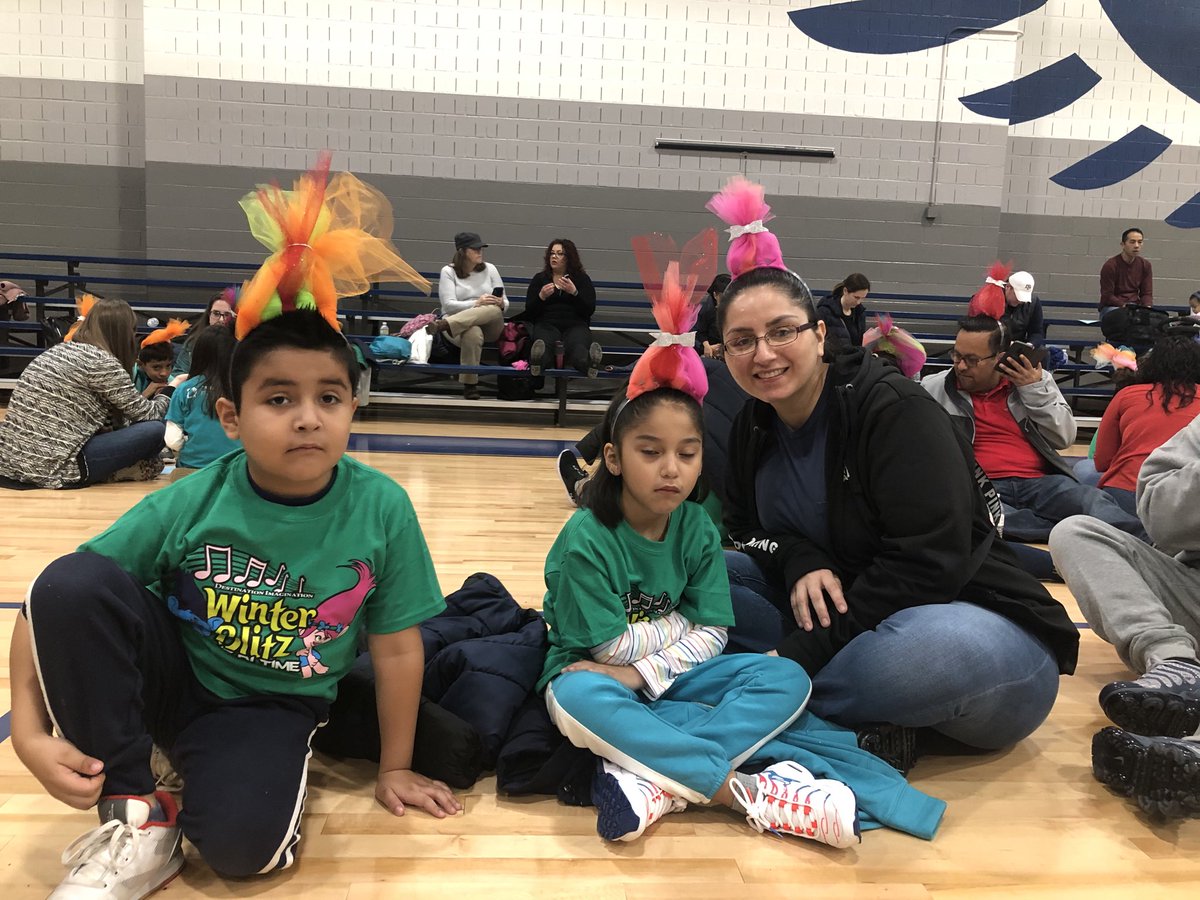 f_mari07's tweet photo. #EdnaRowe #DISD #RisingStars ⁦@disdactivities⁩ https://t.co/i3CNaVcKRB
