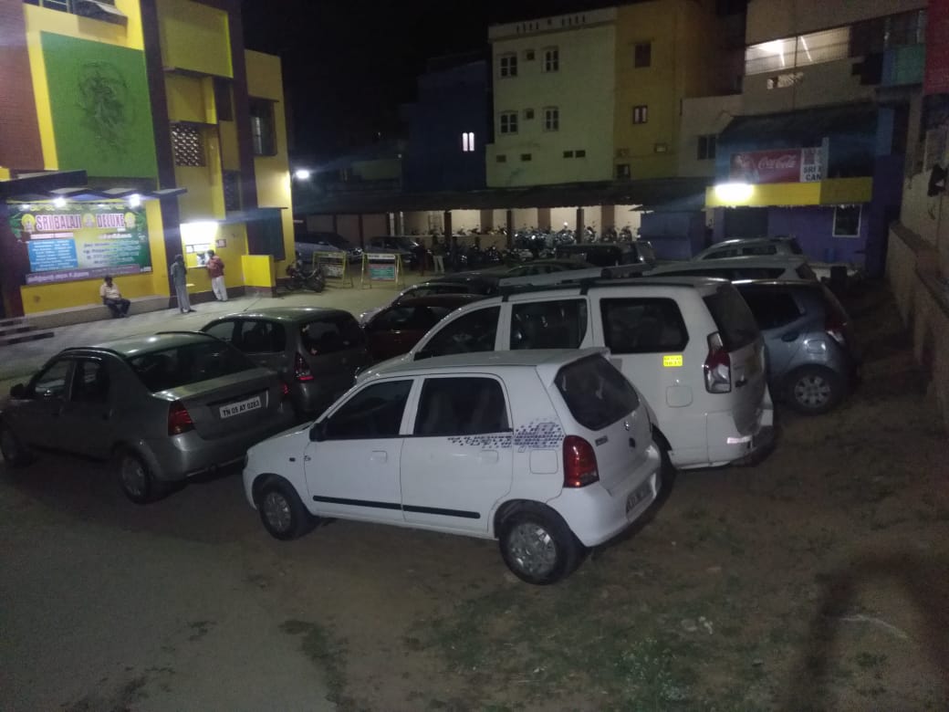 hosurtalkies's tweet photo. #Darbar mania in Hosur all 3 theater's registered housefull shows #Hosurcinemas https://t.co/JuuLzXF78j