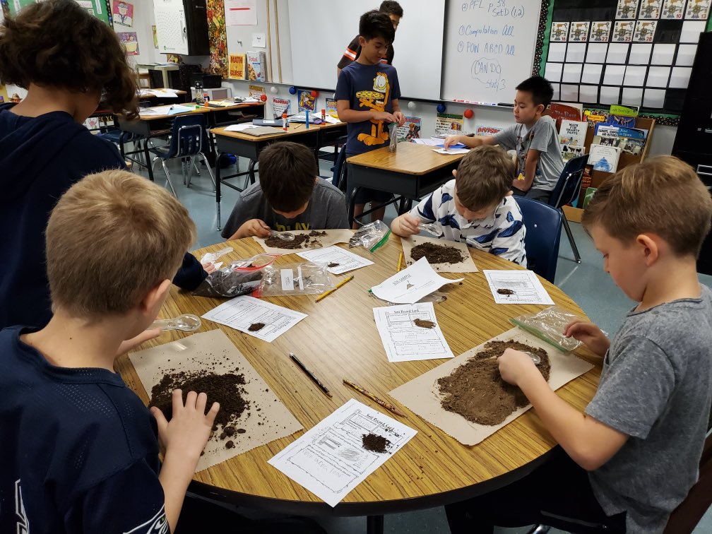 SamHouston1982's tweet photo. Yesterday our fourth graders examined soil samples that they brought from home as part of their learning in science class. #TexansLearning https://t.co/4XlOTqvLcw