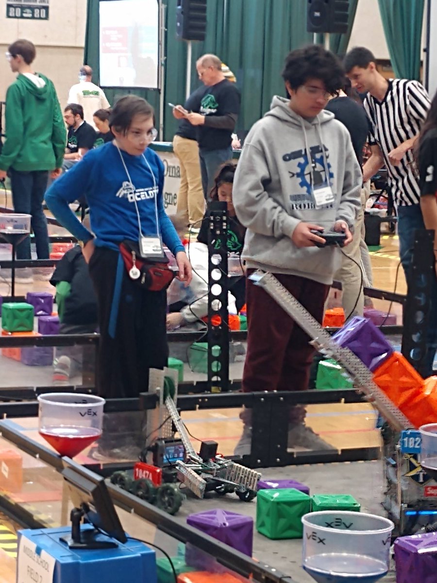 OPS_Virtual's tweet image. Virtual School Robotics at it again! Two middle school teams and one high school team are at Omaha Benson today competing with teams from around the area. Good luck Ocelots! #virtualrobotics