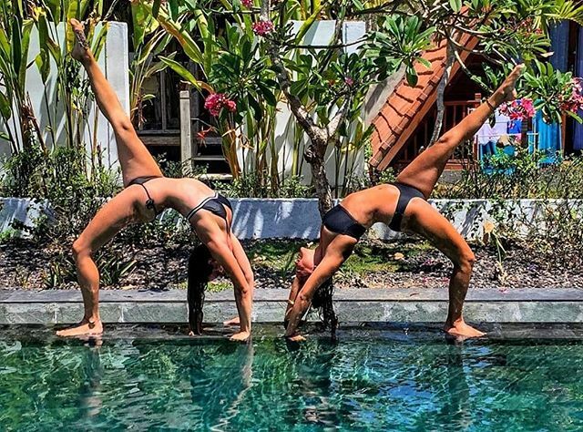 LocalCommunica's tweet photo. #yogi ALERT the OC Yoga Festival is taking place on 1-18-2020 the good news is 
We have just added the @ocyogafestival information to the https://t.co/mnFrK0ZOIe website. Go check it out and tell us your thoughts
-
A great big Thank you to  @gracewithflow for this photo!
-
#new… https://t.co/tYE9w3dBZ8
