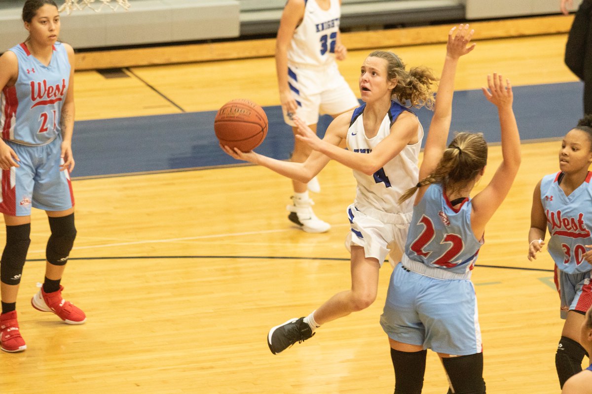 LexCath_WBall's tweet photo. Your young Lady Knight Katherine Truitt represented you well last night in the 2A District. Career high 17 points for the freshman to go along with 5 rebounds and 3 steals. The future is bright for this freshman!! #brightfuture #wearelc #together #lexcath https://t.co/sGGqzmsIFm