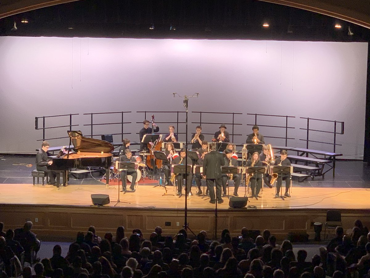 SBRHSMusic's tweet photo. The 2020 SEMMEA Senior District Festival is underway! First up, the Jazz Band with SBRHS’s own Jonathan Cabral on guitar!!! https://t.co/VFI74qXwPi