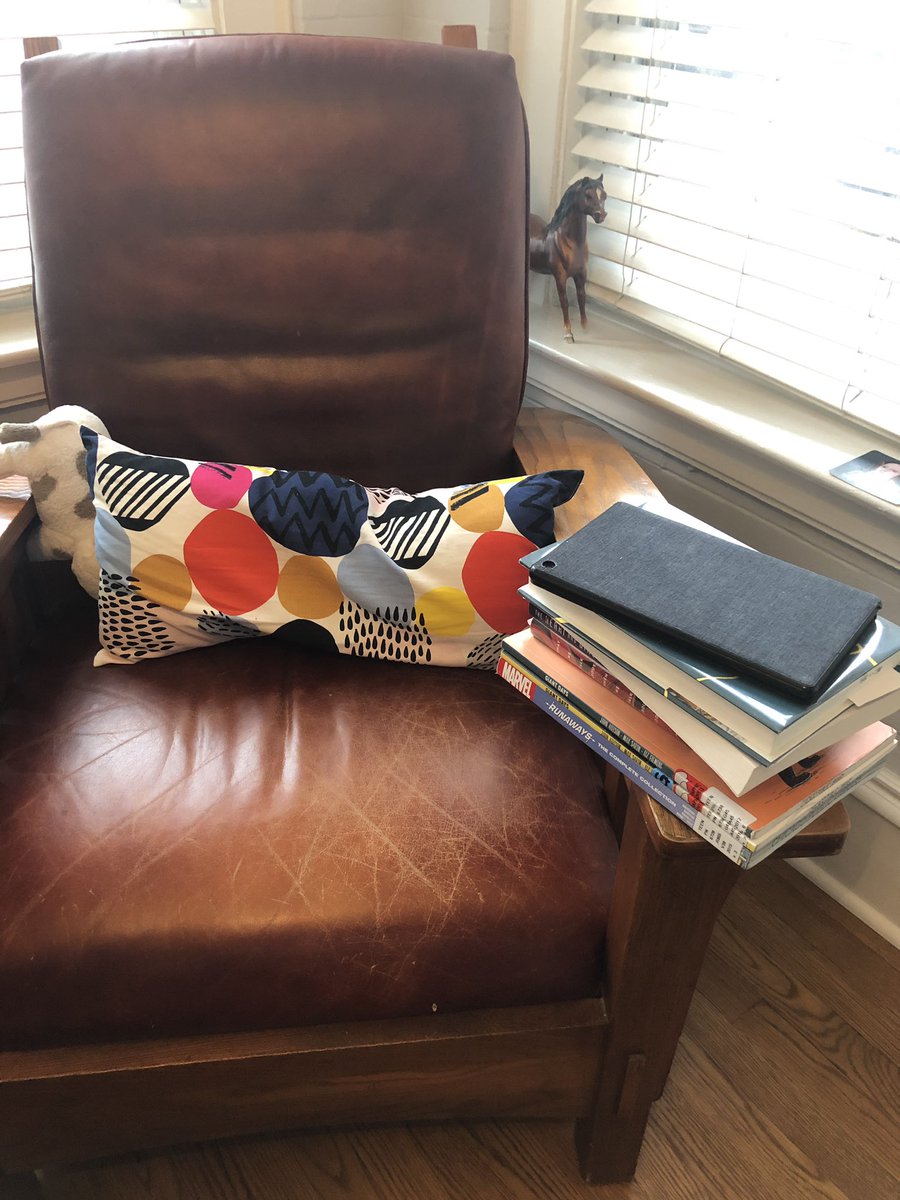 itsalicetime's tweet photo. I had some emergency writing to do, but now I am BACK IN. #minithon2020 https://t.co/DzDi9dErwm