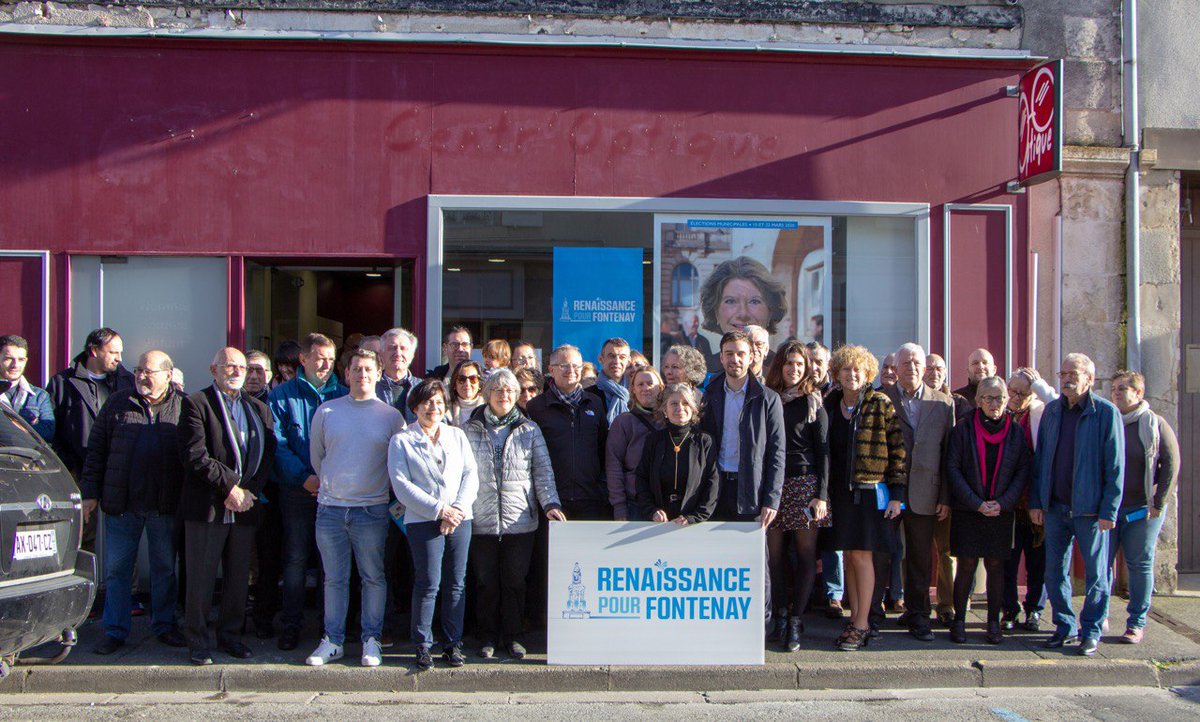 RenaissanceFLC's tweet photo. [INAUGURATION DU LOCAL DE CAMPAGNE ⛲️]

Ce samedi, Dominique VERHAEGHE-GRILLO, entourée par ses colistiers et d’une bonne soixantaine de sympathisants, a inauguré le local de campagne de la liste. 🏢

📍23 rue de Blossac à Fontenay-le-Comte (ancien Centr’Optique) https://t.co/WOI8atGa1A