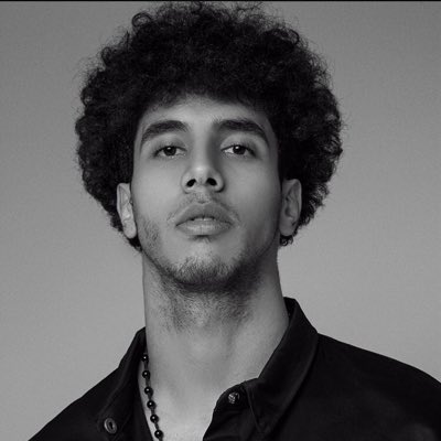 RatebZulghina's tweet photo. #NewProfilePic https://t.co/n8HnYg49td