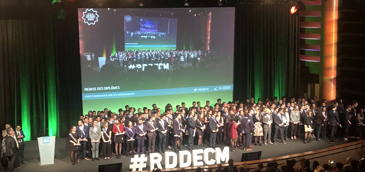 [#RDDECM] Et voilà la promo 2019 a reçu son diplôme ! Félicitations et bonne continuation !