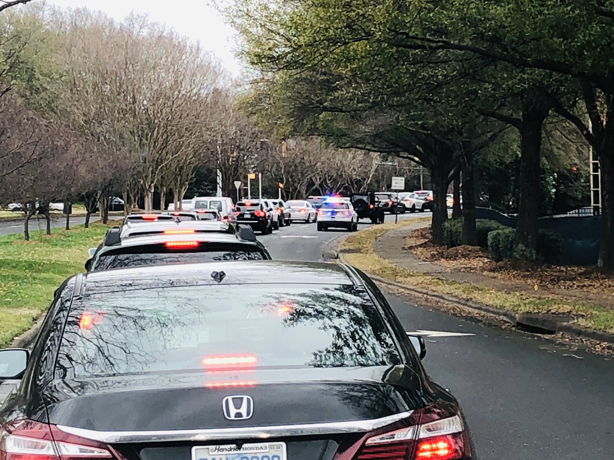 CedarPosts's tweet photo. Rea Road backed up to Bevington thanks to fiber optic install and someone’s daughter you didn’t bother to check the fuel level before heading to SouthPark.
#butdaddy #CLTtraffic
Props to @CMPD for at least hanging with her for now. https://t.co/QqgDytxuv5